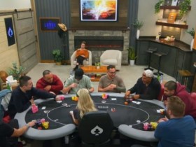 德州扑克游戏：职牌开扑克室反被割几百万，真是“偷鸡不成蚀把米”【EV扑克】
