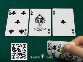 德州扑克游戏：玩法：牌面有A的话，对手拿着同花听牌的概率会有这点不同【EV扑克】