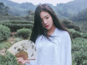 德州扑克在线APP:纯校花陈艳茜整过容吗?为何她改名?【大发扑克】