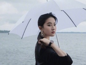 德州扑克在线APP:刘亦菲上演西装杀  网友纷纷评论自攻自受【大发扑克】