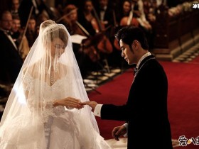 德州扑克在线APP:周杰伦昆凌被围堵, 霸气的大嫂也害羞!【大发扑克】