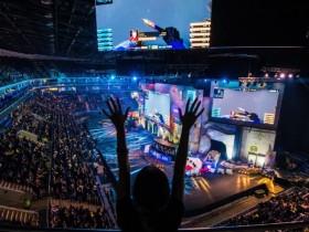 德州扑克技巧:体育×电竞:跨界赛事如何推动竞技与娱乐双重发展?