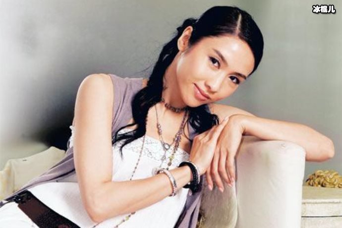 黎姿晒健身照从女明星到豪门女强人，完美诠释成功在于有所坚持