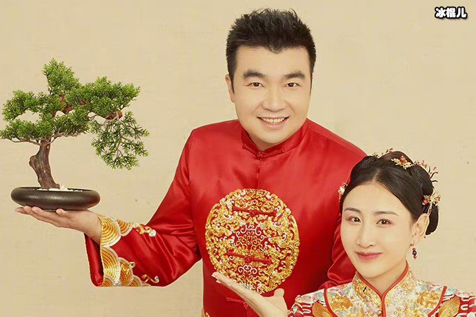 何雯娜晒五一出行照，网友关注点在她的身材上不愧是运动员出身