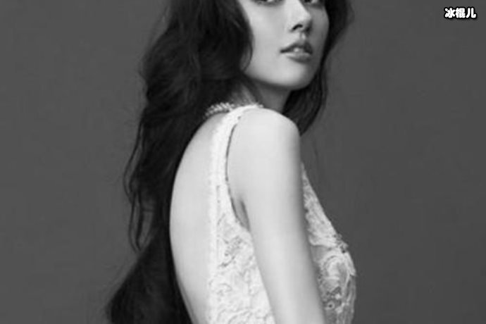 郭碧婷探望刘维妈妈，两人亲热拥抱向太吃醋