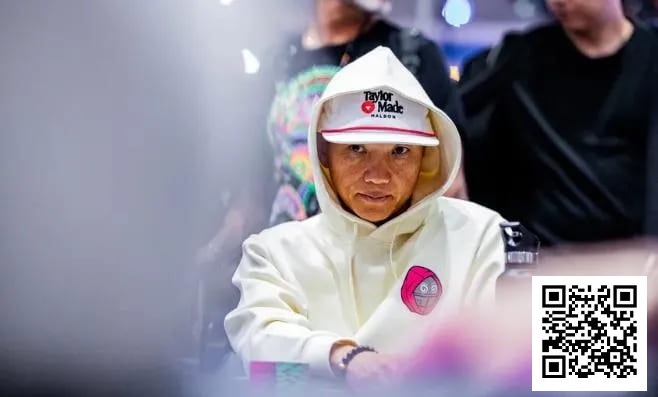 德州扑克游戏:30万美元底池,82杂色敢全下?Hustler高额桌已杀疯!【EV扑克】