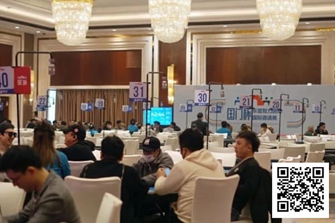 德州扑克游戏:国门杯|海港边城掀起新浪潮!主赛A组争斗战鼓敲响共吸引114人次选手参赛余14人晋级第二轮!女神挑战赛明日靓丽登场!【EV扑克】