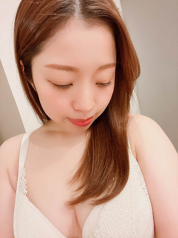 德州扑克游戏视频:长泽里实(SYK-007) 坐地能吸土?!熟女姐姐身材娇小战力超强…G乳肥美臀肉欲体超能干~【GG扑克】