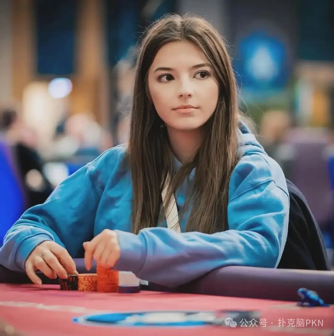 从《英雄联盟》主播到职业牌手:Leah Hauer冲击WSOP金手链
