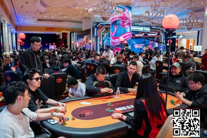 德州扑克游戏：2026红龙杯PLUS｜红龙杯PLUS首轮A/B组战罢，李爱春摘红龙女王桂冠，李栋单日斩两冠！【EV扑克】