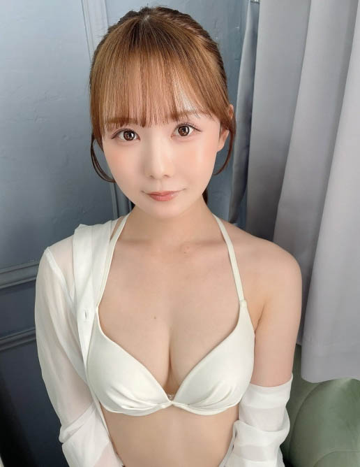 德州扑克游戏视频：miru(SNOS-218) 为了备孕忍耐1个月！通通射进老婆好闺蜜的饥渴小嘴里【GG扑克】