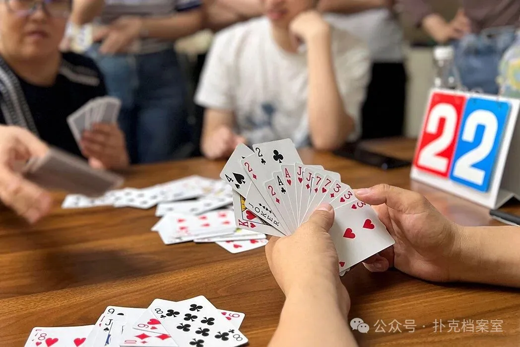 从“饭前不掼蛋,等于没吃饭”到1.4亿玩家:掼蛋凭什么横扫中国牌桌?