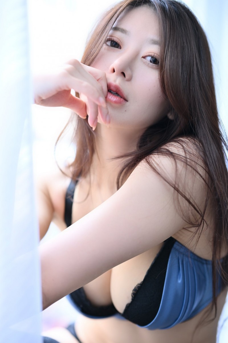 德州扑克游戏视频:人见人爱的家庭主妇篠原伊代 (Iyo Shinohara) 荣获大奖!【GG扑克】